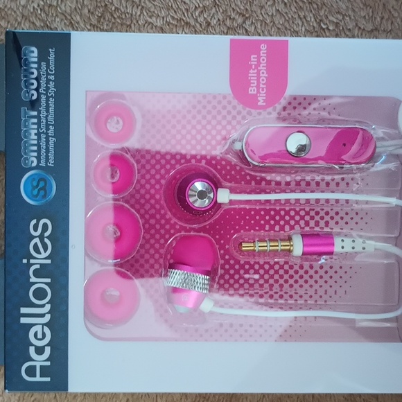 Acellories Earbuds - Picture 2 of 5